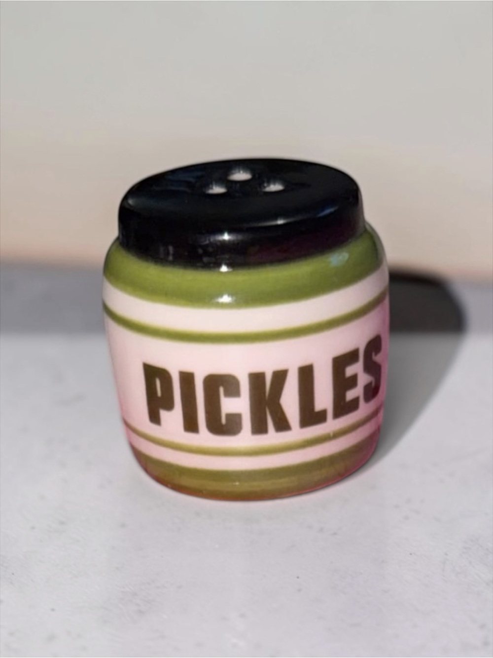 Ceramic Pickles Salt Shaker in Pink and Green - Home Kitchen